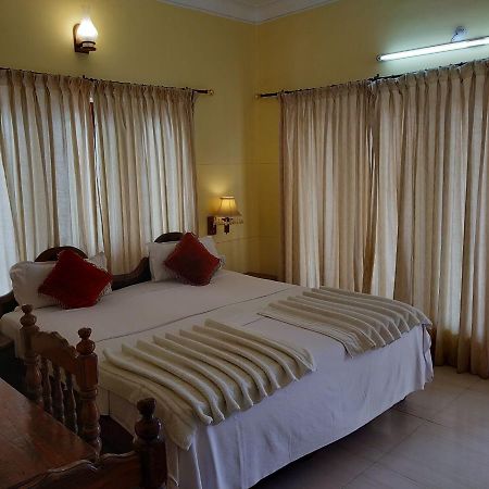 Beach Florra Inn Ковалам Экстерьер фото