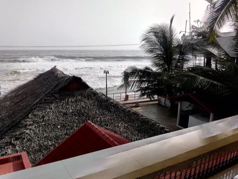 Beach Florra Inn Ковалам Экстерьер фото